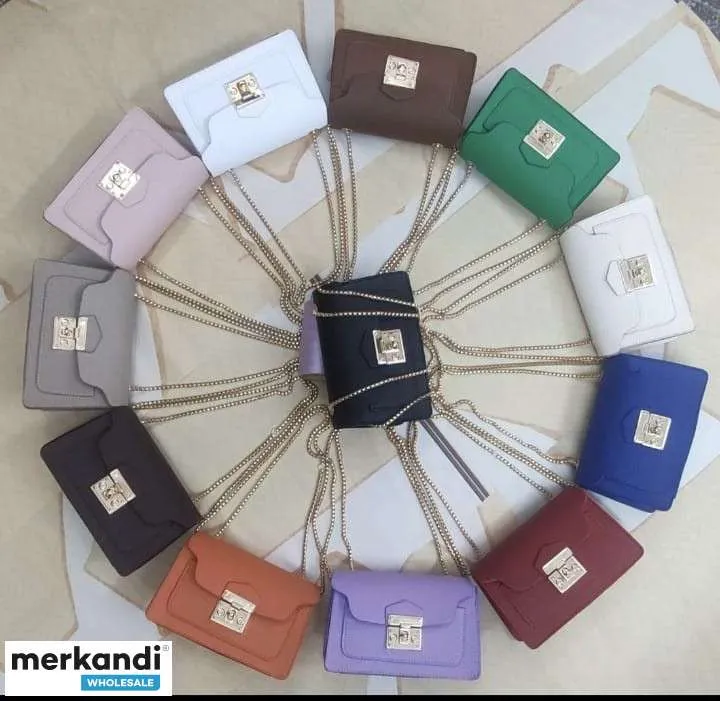 Venta al por mayor de bolsos de mujer de mujer de Turquía para mayoristas en excelentes condiciones.