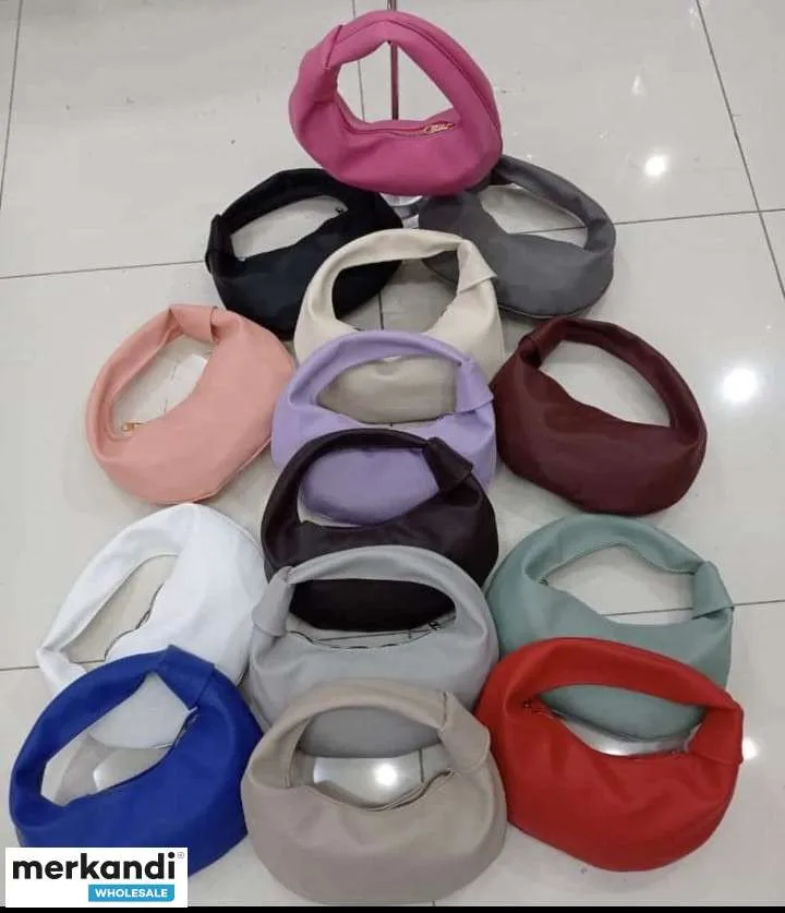 Venta al por mayor de bolsos de mujer de Turquía para mayoristas a precios especiales.