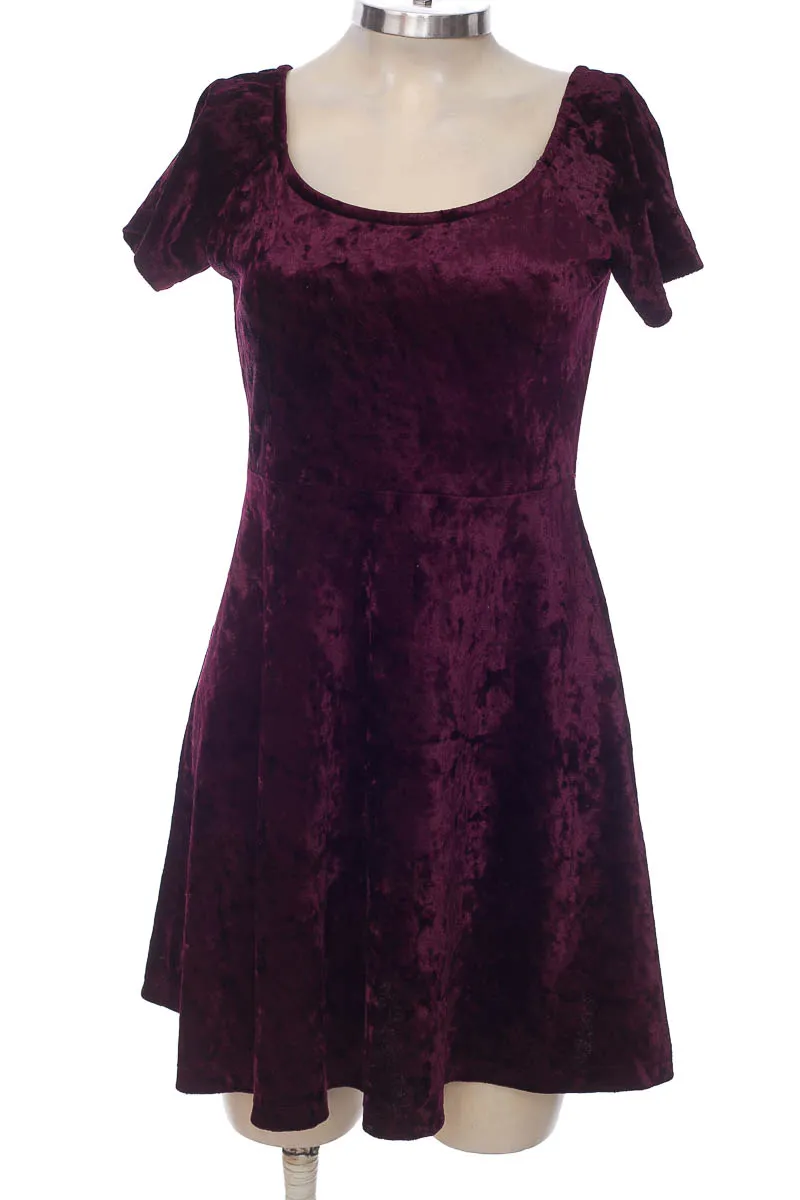 VESTIDO / ENTERIZO COLOR MORADO  FOREVER 21