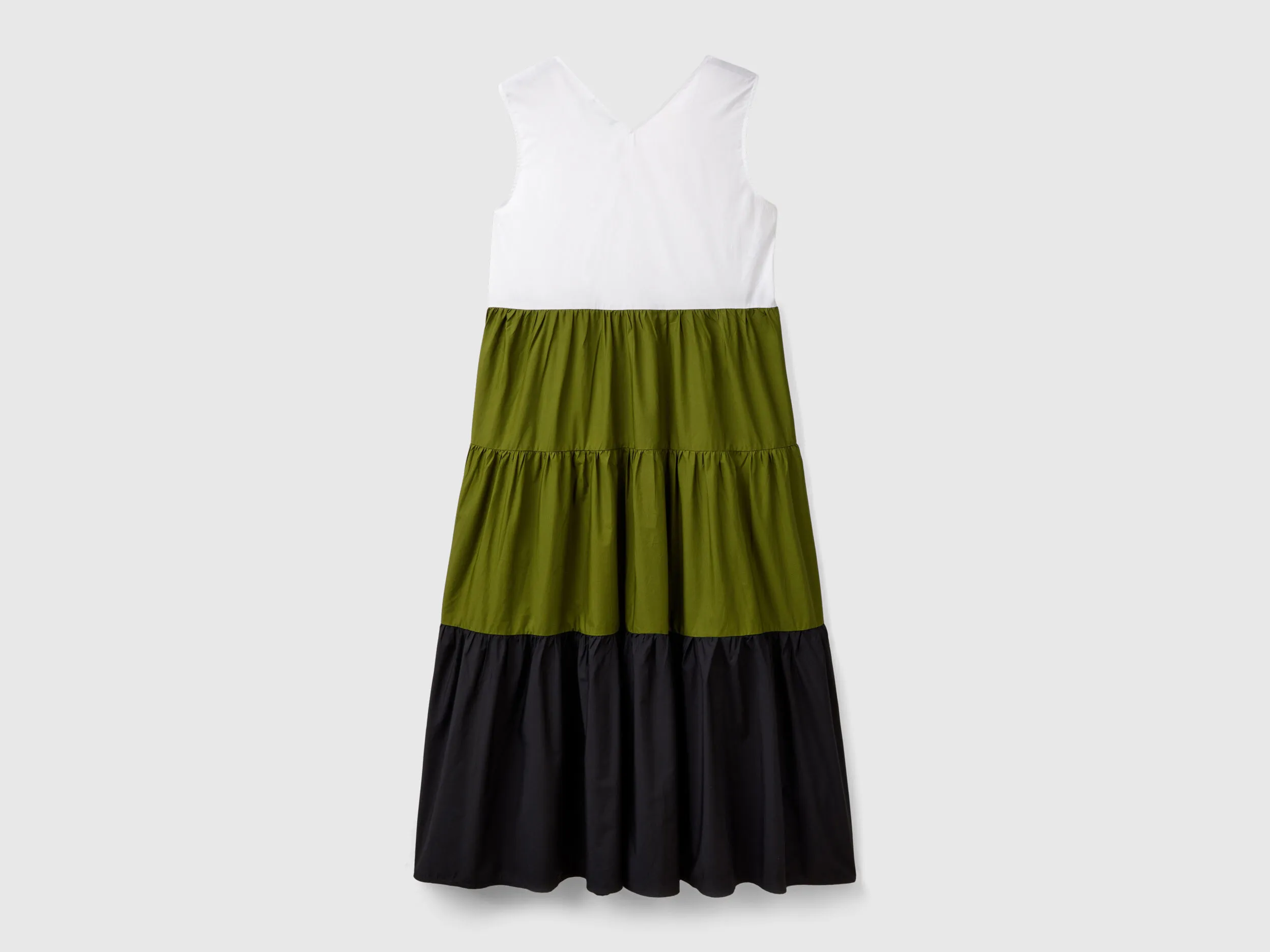 Vestido color block con volantes