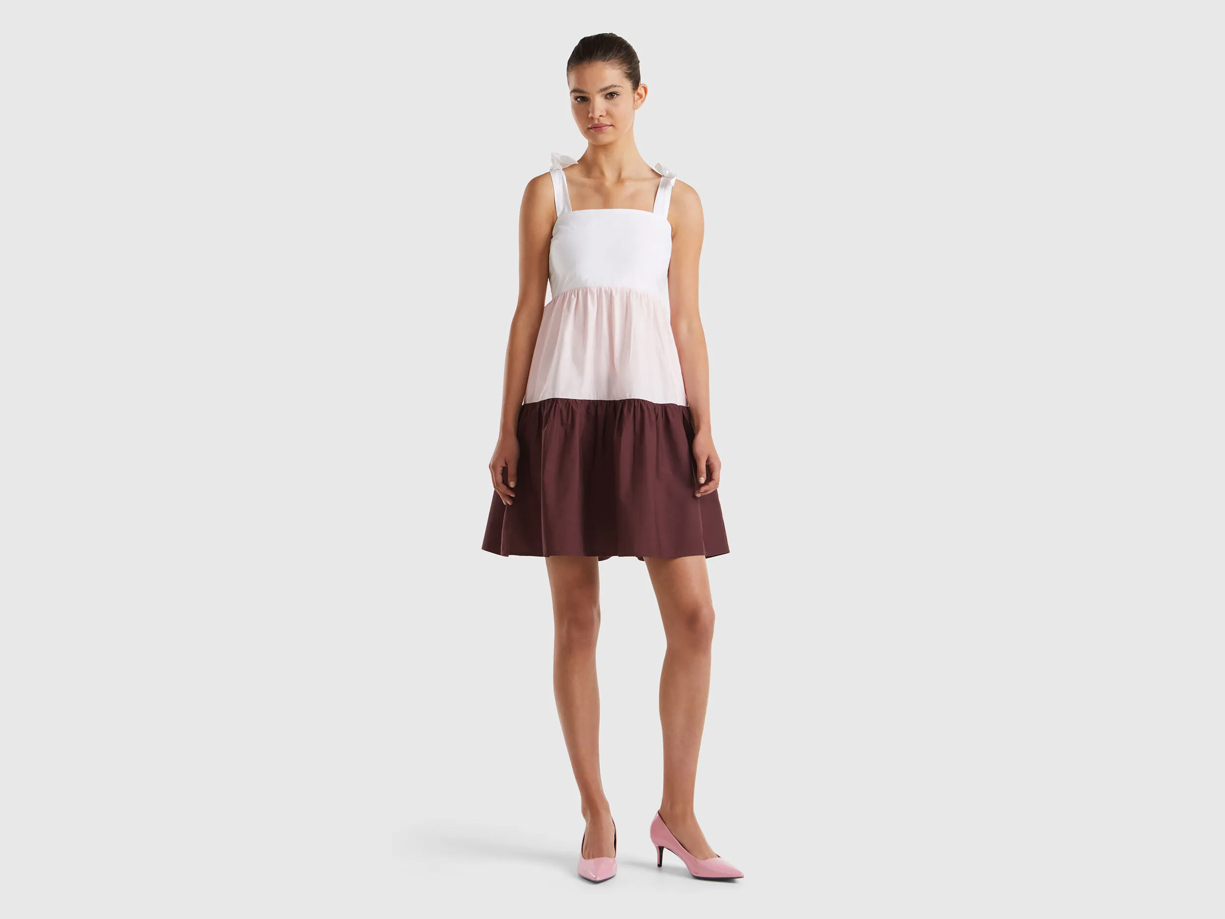 Vestido corto color block