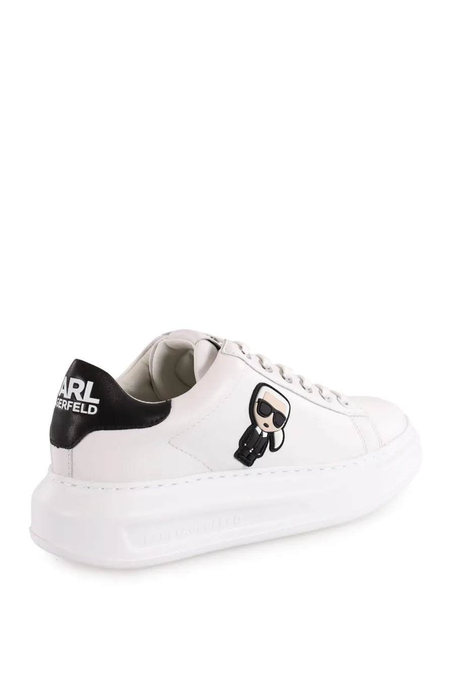 Zapatillas blancas con logotipo 