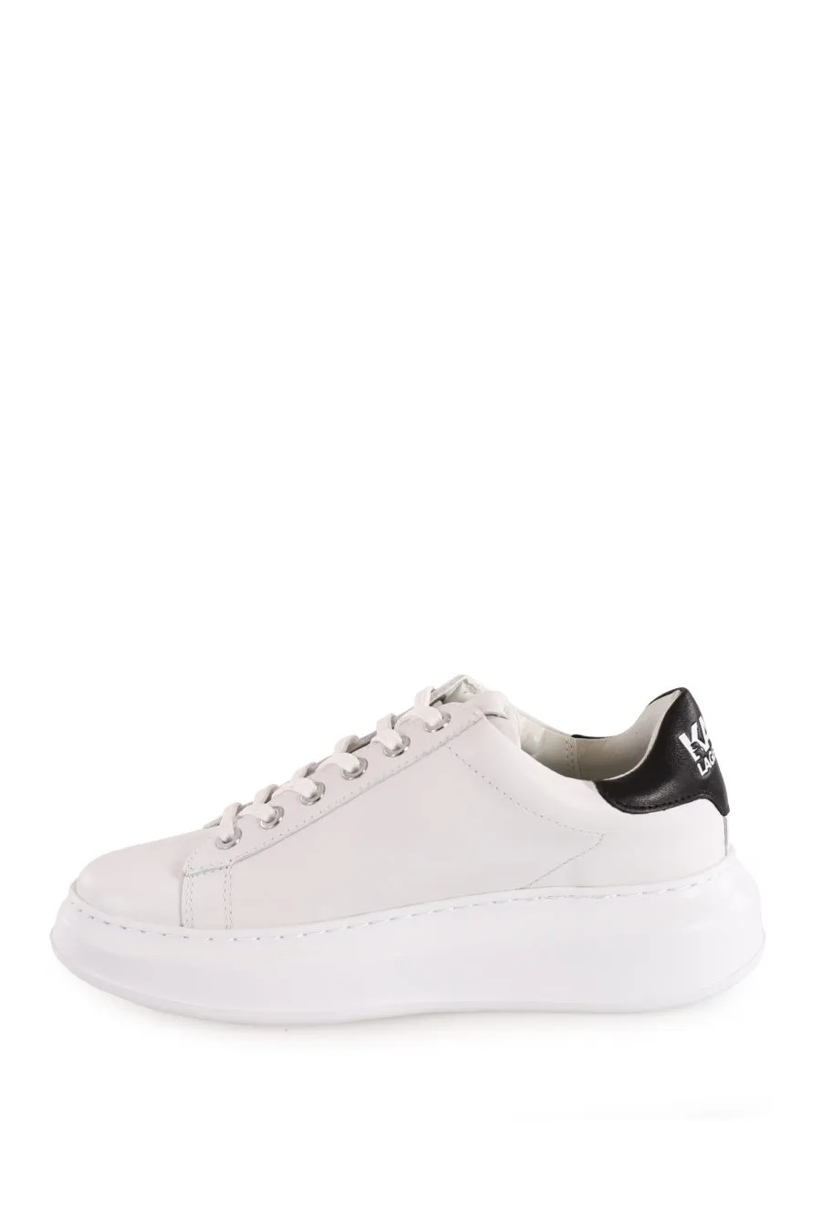 Zapatillas blancas con logotipo 