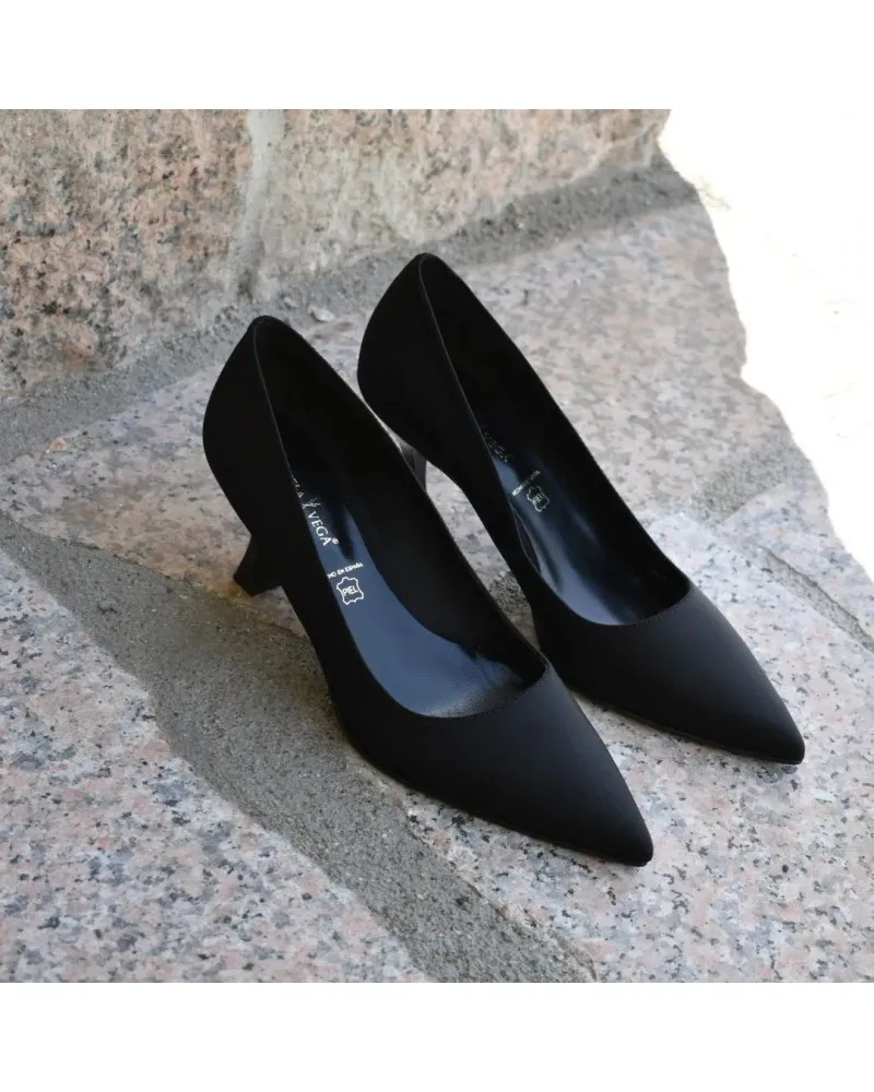 Zapato salón NEGRO DANIELA VEGA TACÓN BAJO 2204