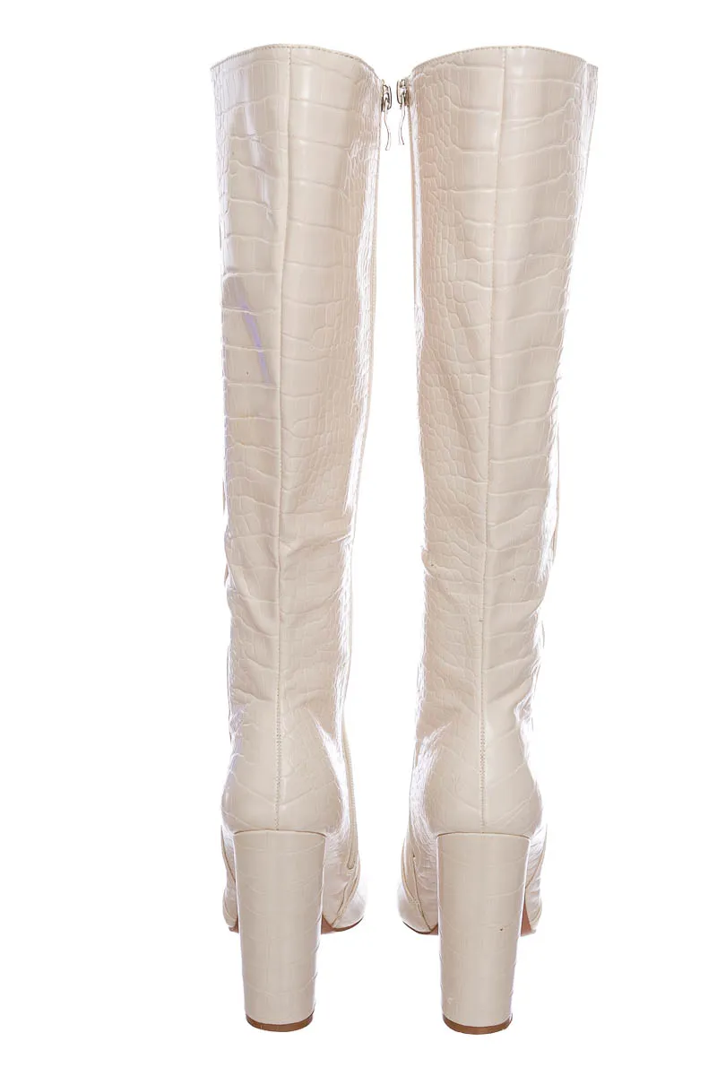 ZAPATOS COLOR BEIGE  CLOSEANDO