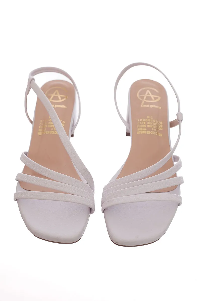 ZAPATOS COLOR BLANCO  ALMAS GEMELAS