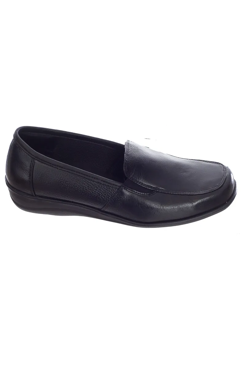 ZAPATOS COLOR NEGRO  CAPRIANO