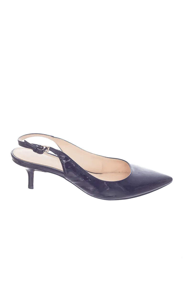 ZAPATOS COLOR NEGRO  IVANKA TRUMP