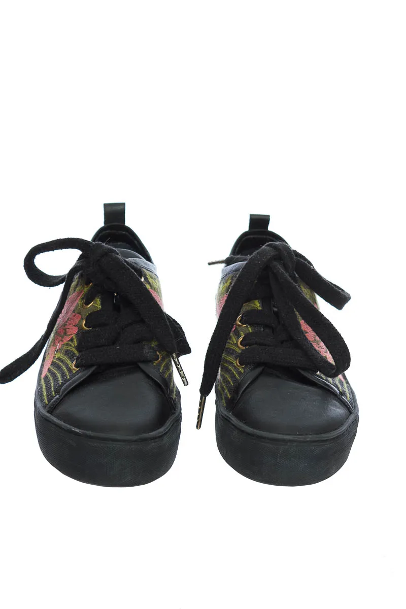 ZAPATOS COLOR NEGRO  VéLEZ