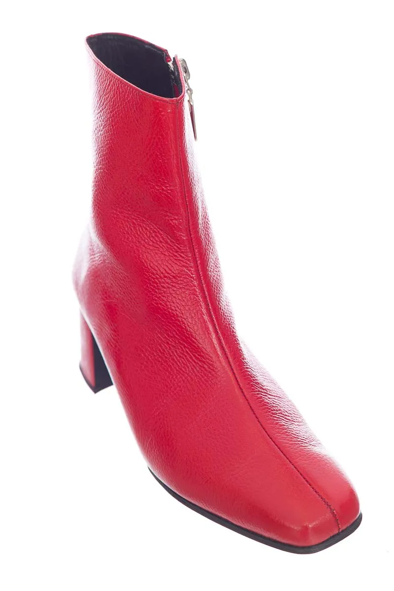 ZAPATOS COLOR ROJO  CLOSEANDO