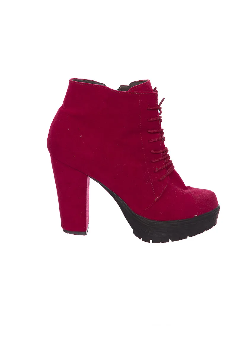ZAPATOS COLOR VINOTINTO  CLOSEANDO
