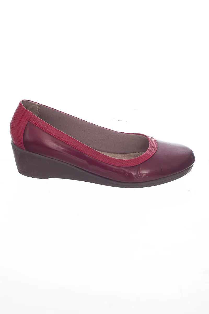 ZAPATOS COLOR VINOTINTO  MERCEDES CAMPUZANO