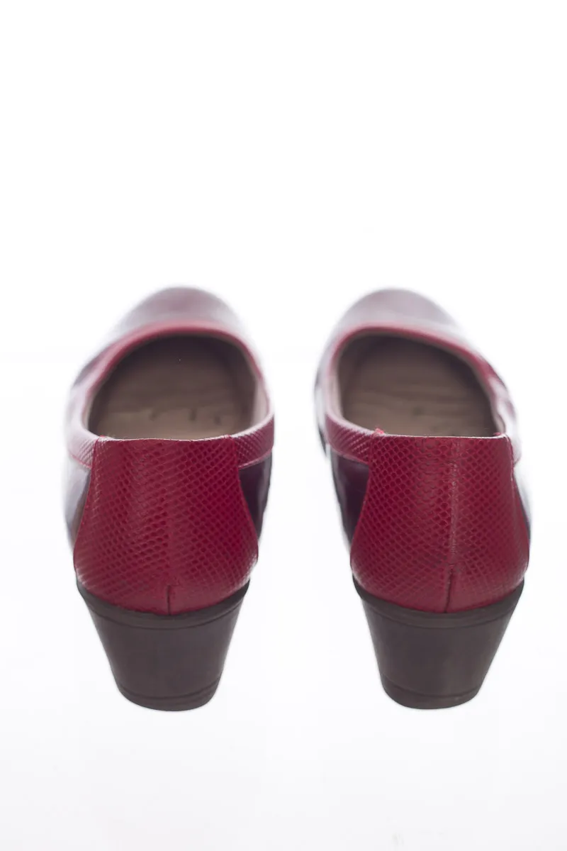 ZAPATOS COLOR VINOTINTO  MERCEDES CAMPUZANO
