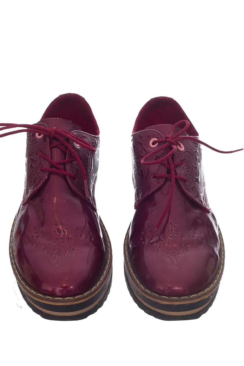 ZAPATOS COLOR VINOTINTO  VIOLETA