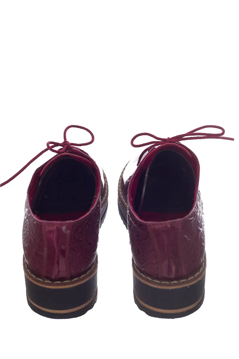 ZAPATOS COLOR VINOTINTO  VIOLETA