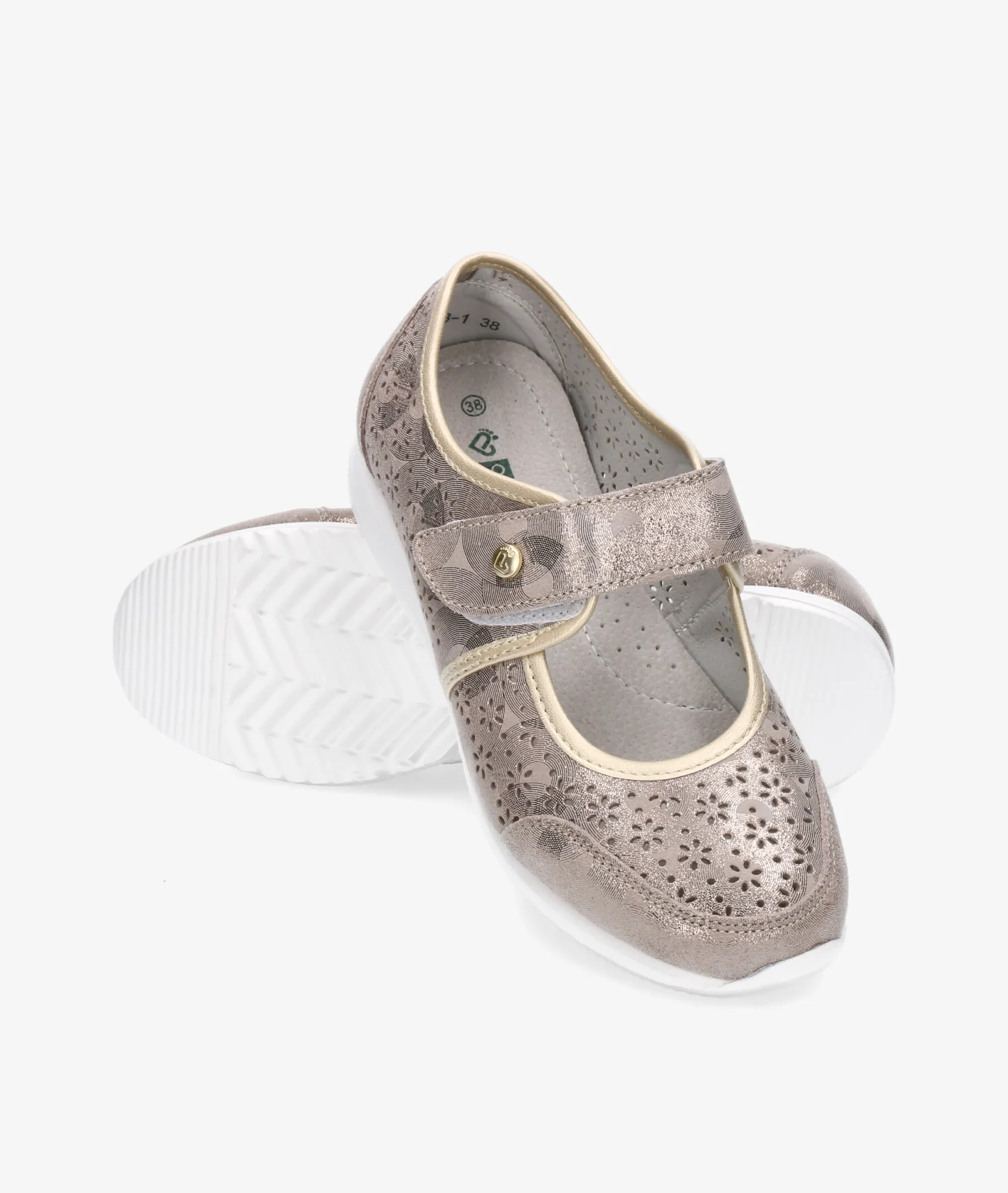 Zapatos de tacón bajo AMARPIES 17083 en topo