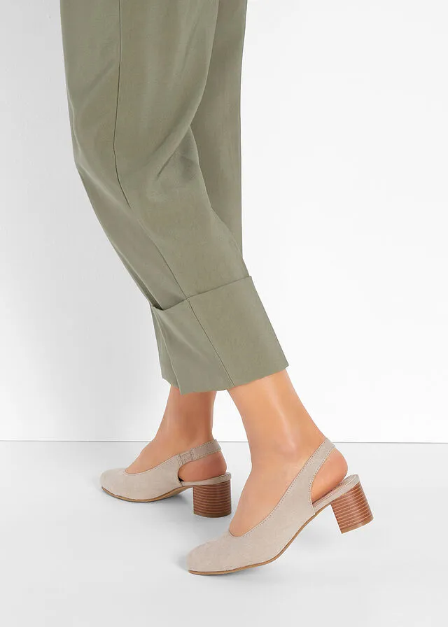 Zapatos de tacón con el talón al descubierto Crudo